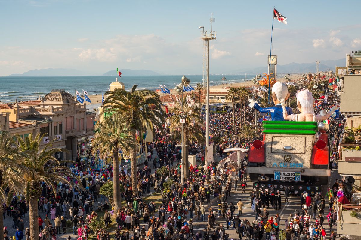carnevale a viareggio - SingleUp viaggi per single